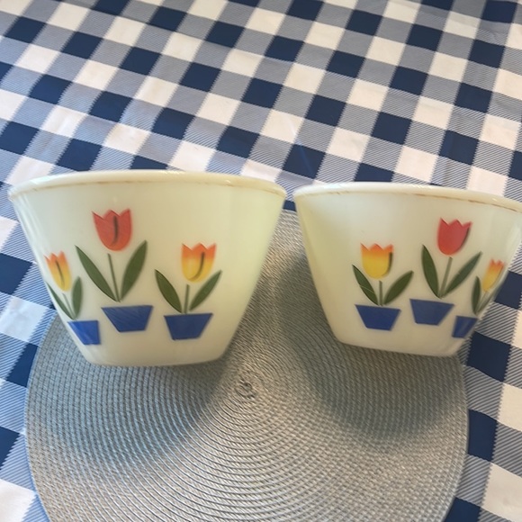 Set of 2 Fire King Oven Bowls - Picture 1 of 6